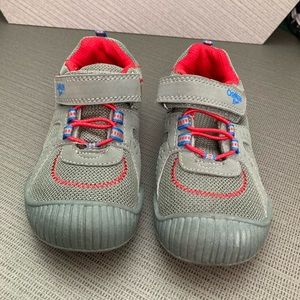 OshKosh Bgosh kids sneakers